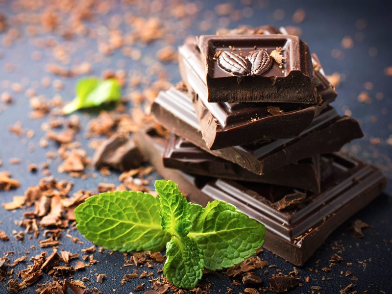 Bitter Çikolata Faydaları Nelerdir? Kaç Kaloridir? Zararları Var mı?