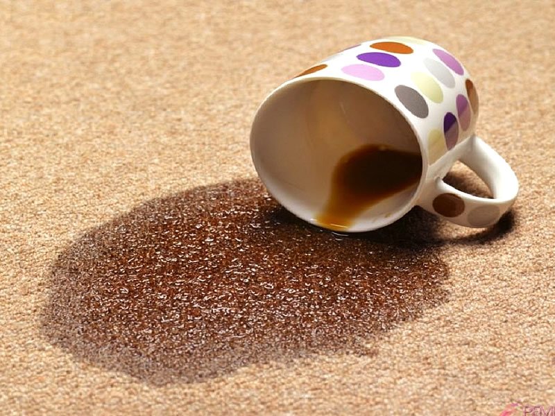 Çay Lekesini Ne Çıkartır? Çay Lekesi Halıdan Nasıl Geçer?