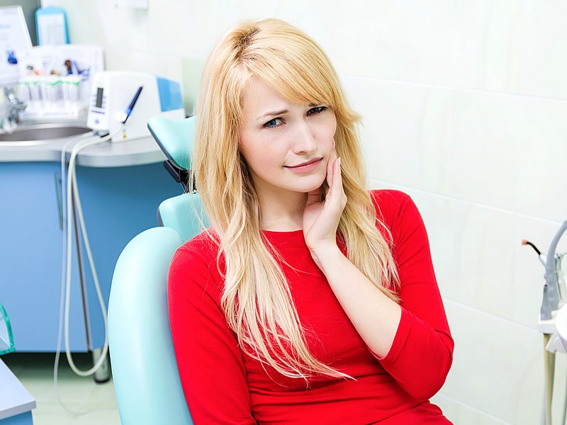 Diş Eti Çekilmesi Neden Olur? Tedavisi Nedir? Ne İyi Gelir?