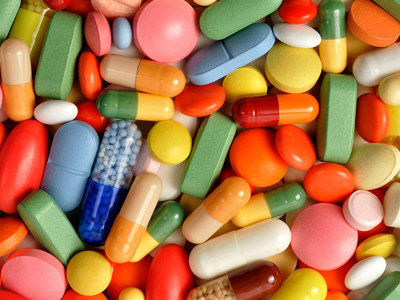 Fazla Vitamin Alımı Zararları Nelerdir? Belirtileri Nelerdir? Sivilce Yapar mı?