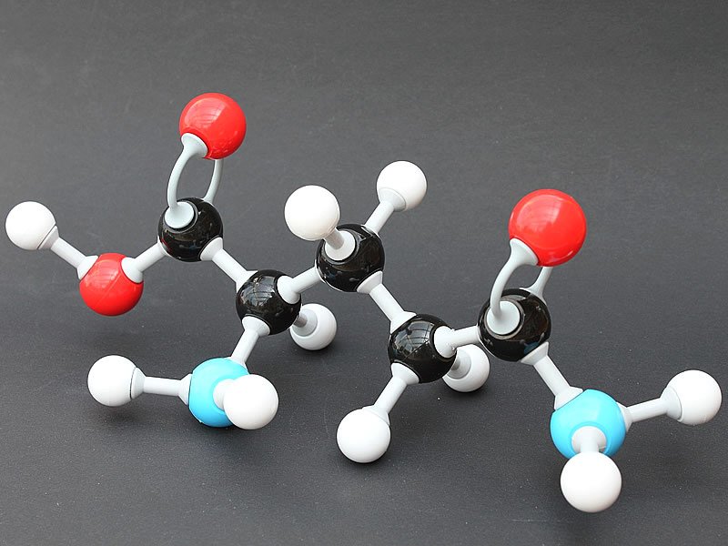 Glutamin Nedir? Ne İşe Yarar? Fiyatı, Yan Etkileri ve İçeren Besinler