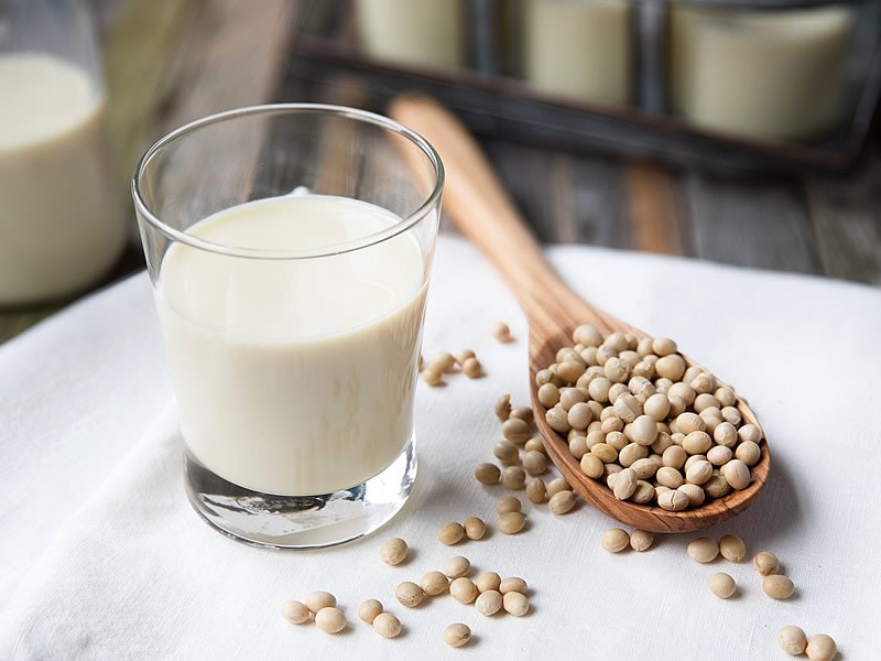 Soya Sütü Nedir? Faydaları ve Zararları Nelerdir? Nasıl Yapılır? Zayıflatır mı?