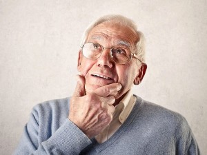 Alzheimer Hastalığı Nedir? Alzheimer Belirtileri, Başlangıcı ve Evreleri