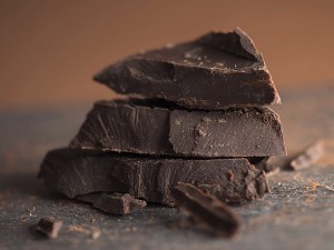 Bitter Çikolata Faydaları Nelerdir? Kaç Kaloridir? Zararları Var mı?
