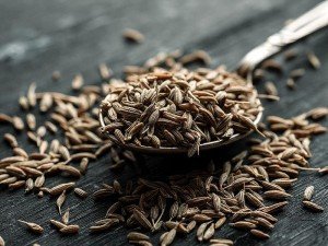 Kimyon Tohumu Çayı Zayıflatırmı? Nasıl Hazırlanır? Faydaları ve Zararları
