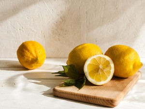 Limon Kabuğu Çayı Faydaları ve Zararları Nelerdir? Tarifi, Kullananlar ve Yorumlar