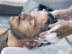 Protez Saç Nedir? Bakımı Nasıl Yapılır? Fiyatları ve Yorumları