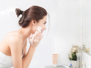 Yüz Temizleme Fırçası ve Cihazı İşe Yarar mı?